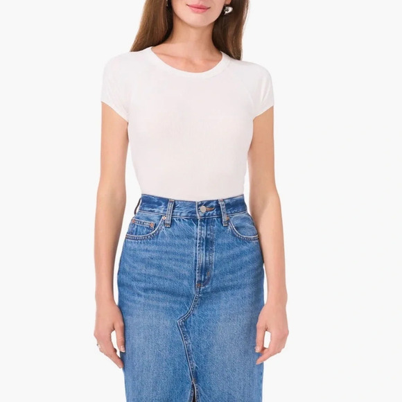 White tee - Picture 3 of 5